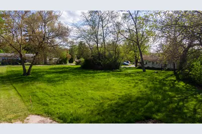 325 W Park St, Silver Lake, WI 53170 - Photo 7