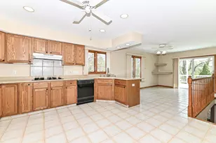 12405 W North Ln, New Berlin, WI 53151 - Photo 15