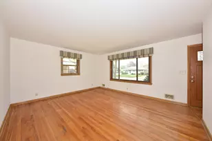 2964 S 104th St, West Allis, WI 53227 - Photo 7