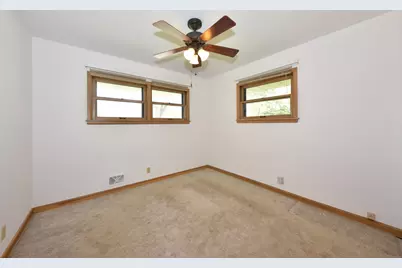 2964 S 104th St, West Allis, WI 53227 - Photo 13