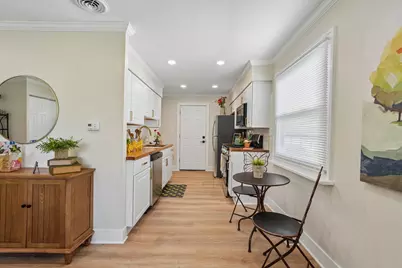 6532 W Euclid Ave, Milwaukee, WI 53219 - Photo 17