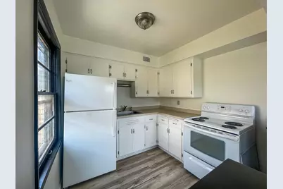 6920 W Center St #3, Milwaukee, WI 53210 - Photo 9