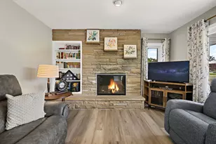 12610 W St Marys Dr, New Berlin, WI 53151 - Photo 5