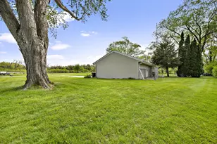 12610 W St Marys Dr, New Berlin, WI 53151 - Photo 25