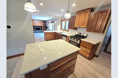 2532 S Seymour Pl, West Allis, WI 53227 - Photo 11
