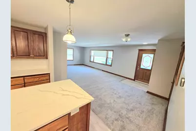 2532 S Seymour Pl, West Allis, WI 53227 - Photo 13