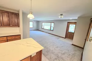 2532 S Seymour Pl, West Allis, WI 53227 - Photo 13