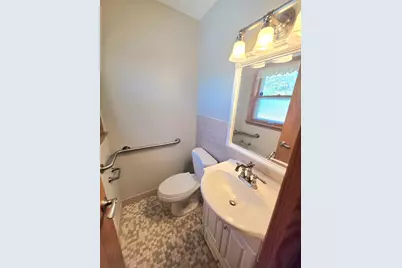 2532 S Seymour Pl, West Allis, WI 53227 - Photo 29