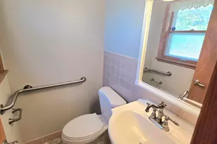 2532 S Seymour Pl, West Allis, WI 53227 - Photo 29