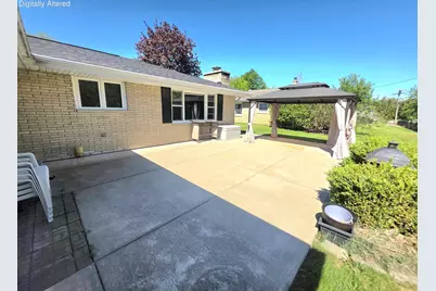 2532 S Seymour Pl, West Allis, WI 53227 - Photo 3