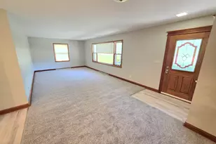 2532 S Seymour Pl, West Allis, WI 53227 - Photo 15