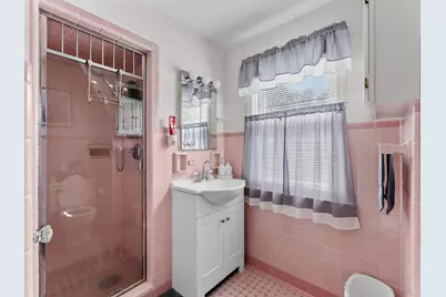 845 N 5th St, Manitowoc, WI 54220 - Photo 33