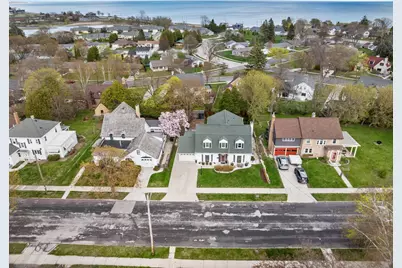 845 N 5th St, Manitowoc, WI 54220 - Photo 11