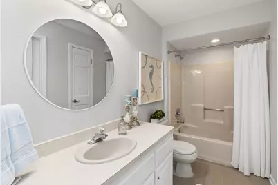 N23W28221  Beach Park Cir, Delafield, WI 53072 - Photo 21
