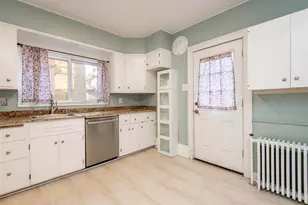 4119 N Woodburn St, Shorewood, WI 53211 - Photo 9