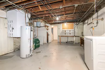 4119 N Woodburn St #4121, Shorewood, WI 53211 - Photo 33