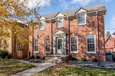 4119 N Woodburn St #4121, Shorewood, WI 53211 - Photo 1