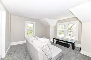 2445 S 62nd St, West Allis, WI 53219 - Photo 13
