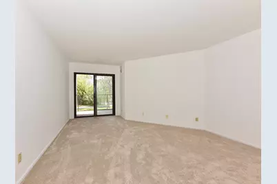 1600 W Green Tree Rd #225, Glendale, WI 53209 - Photo 17