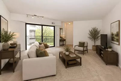 1600 W Green Tree Rd #225, Glendale, WI 53209 - Photo 7