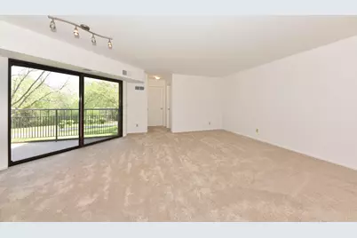 1600 W Green Tree Rd #225, Glendale, WI 53209 - Photo 7
