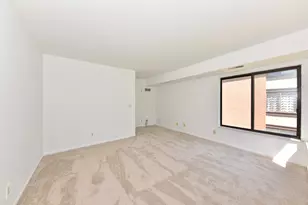 1600 W Green Tree Rd, Glendale, WI 53209 - Photo 11