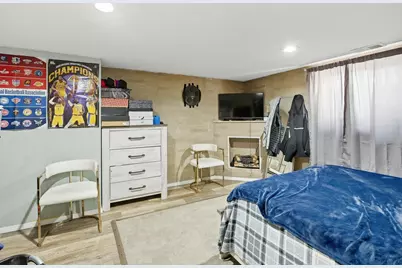 6235 N 95th St, Milwaukee, WI 53225 - Photo 29