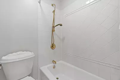 303 E Henry Clay St #104, Whitefish Bay, WI 53217 - Photo 27