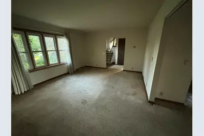 711 E Jonquil Ct, Beloit, WI 53511 - Photo 7