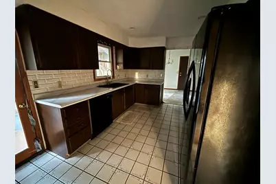 711 E Jonquil Ct, Beloit, WI 53511 - Photo 11