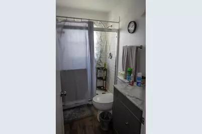 5874 S Marilyn St, Milwaukee, WI 53221 - Photo 17