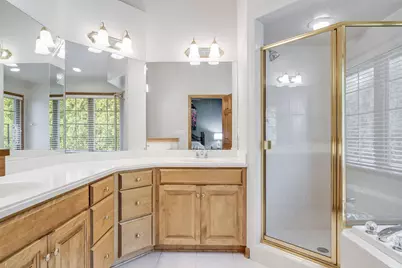 19190  Stonehedge Dr #B, Brookfield, WI 53045 - Photo 13