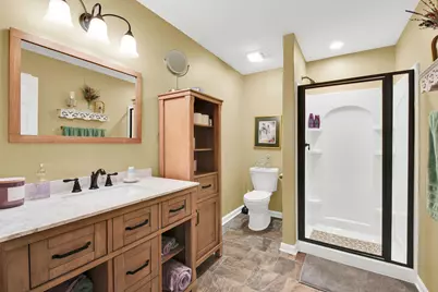 10210 W Deerwood Ln, Franklin, WI 53132 - Photo 25