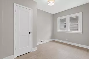 2852 N 59th St, Milwaukee, WI 53210 - Photo 9