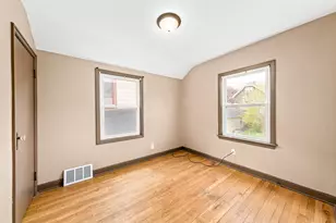 1307 N 54th St, Milwaukee, WI 53208 - Photo 9