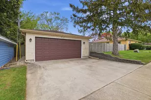 601 Oregon St, Racine, WI 53405 - Photo 17