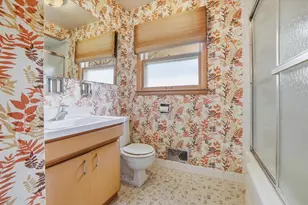 601 Oregon St, Racine, WI 53405 - Photo 19