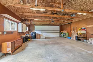 601 Oregon St, Racine, WI 53405 - Photo 21