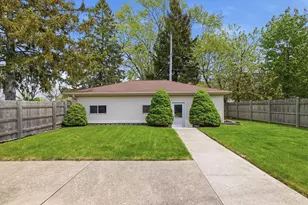 601 Oregon St, Racine, WI 53405 - Photo 15