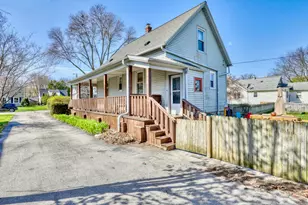7640 W Clarke St, Wauwatosa, WI 53213 - Photo 29