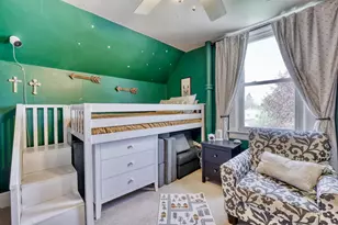 7640 W Clarke St, Wauwatosa, WI 53213 - Photo 23