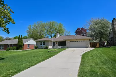 4260  Menomonee River Pkwy, Wauwatosa, WI 53222 - Photo 39