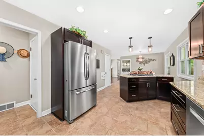 4260  Menomonee River Pkwy, Wauwatosa, WI 53222 - Photo 15