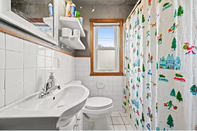 320 W Van Norman Ave, Milwaukee, WI 53207 - Photo 25