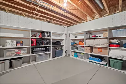2150  Old Lantern Cir, Delafield, WI 53018 - Photo 79