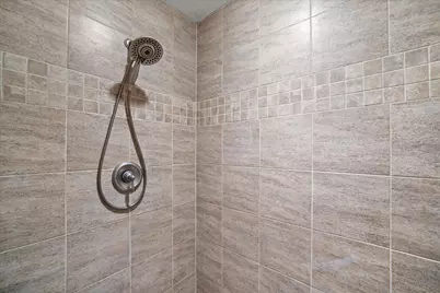 2150  Old Lantern Cir, Delafield, WI 53018 - Photo 39