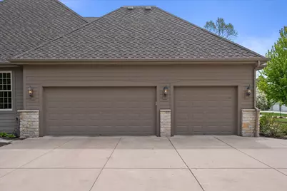 2150  Old Lantern Cir, Delafield, WI 53018 - Photo 87