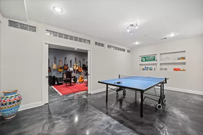 2150  Old Lantern Cir, Delafield, WI 53018 - Photo 49