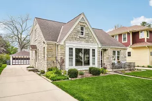 4949 N Idlewild Ave, Whitefish Bay, WI 53217 - Photo 29