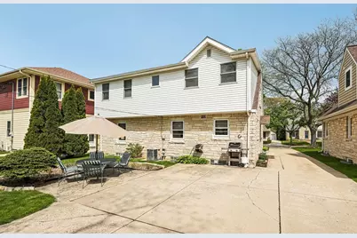 4949 N Idlewild Ave, Whitefish Bay, WI 53217 - Photo 27
